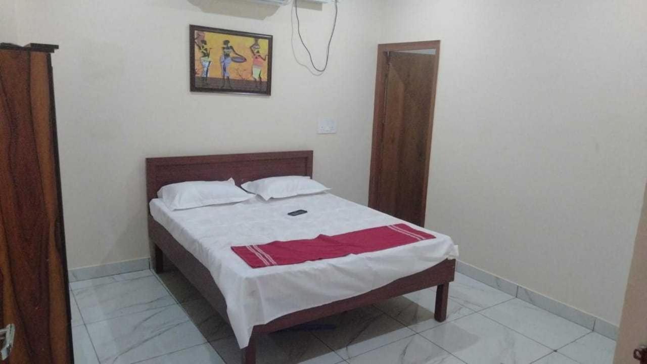 Hotel O Sky Blue Palwal Exterior foto